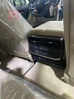 تۆیۆتا لاند کروزەر